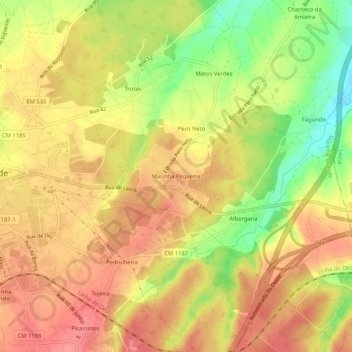 Mappa topografica Marinha Pequena, altitudine, rilievo